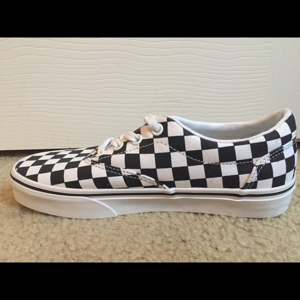 Vans - Picture 3 of 3